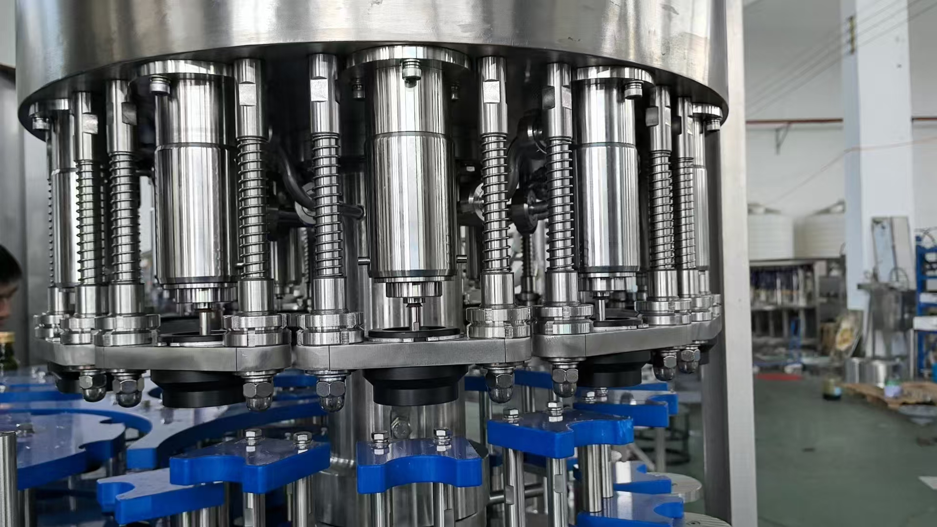 Kinds of Oil Filling Packing Machine